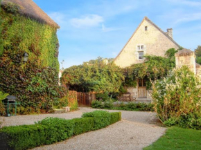 Maison contemporaine à Coudray-au-Perche avec grand jardin